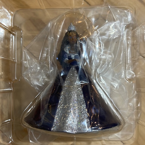 🆕 African American Barbie As The Millennium Princess Hallmark Ornament 🎄 - Picture 2 of 5